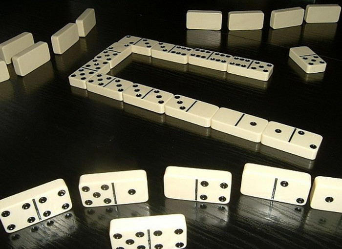 Cách chơi domino